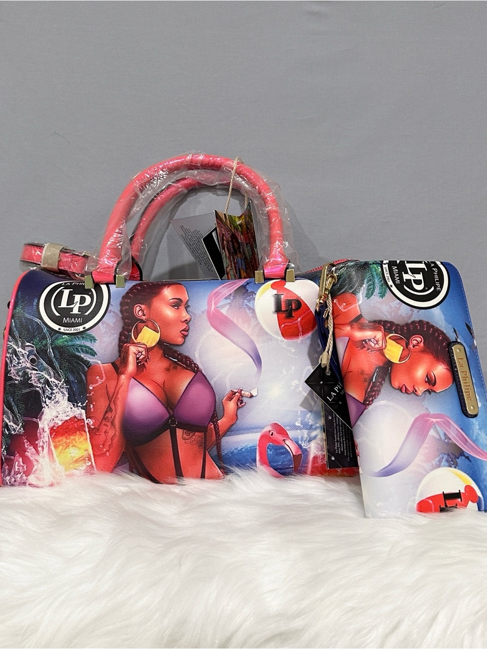 La Philipe Miami Satchel Pink Graphic Dome with Wristlet Wallet NWT’s